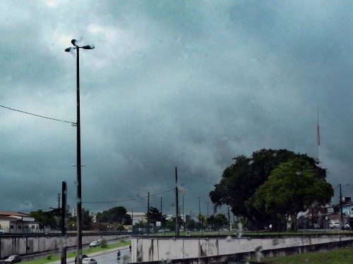 Defesa Civil reforça monitoramento nas áreas de risco e trabalho da Operação Inverno após alertas do Inmet