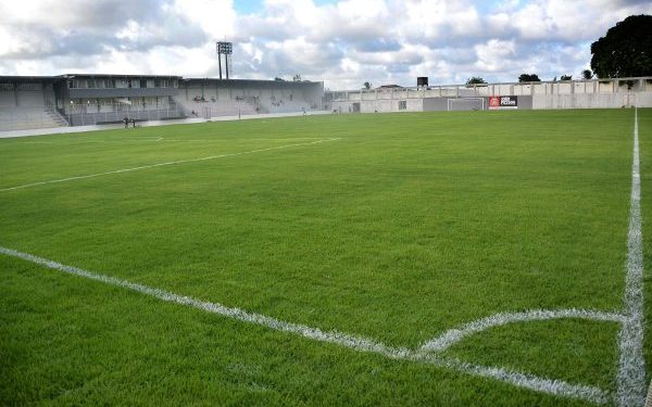 Estádio da Graça e Campo da Marquise estão com obras aceleradas e Prefeitura planeja reforma de mais 10 campos