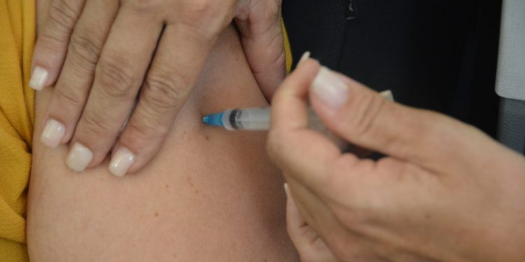 João Pessoa amplia vacinação com dose bivalente para todas as pessoas acima de 18 anos