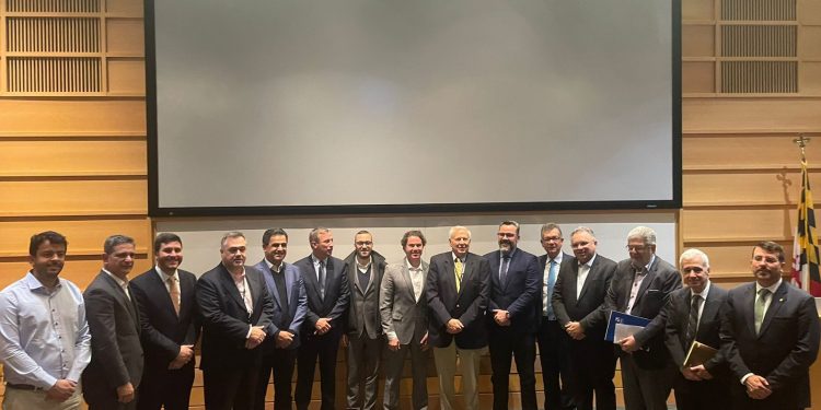 Veneziano integra missão parlamentar de Senadores e Deputados aos EUA para debater aplicação de tecnologias na Saúde