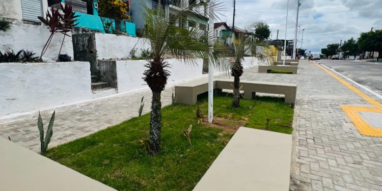 Prefeitura de Santa Rita entrega Praça João Gomes Vieira em Várzea Nova