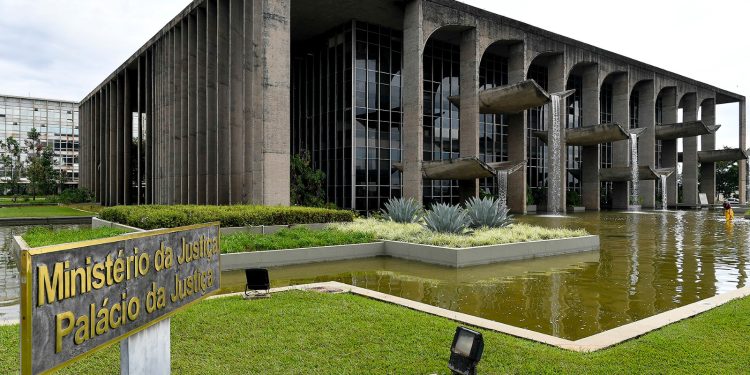 Ministério da Justiça monta força-tarefa contra violência nas escolas