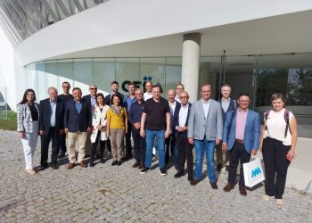 Liderando missão da FNP, Cícero encontra presidente da Associação de Municípios Portugueses e visita Centro de Desenvolvimento