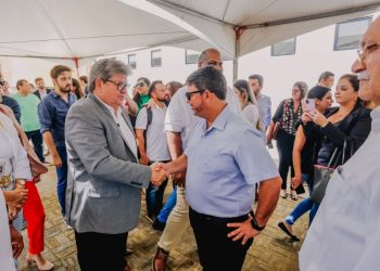Dinho Dowsley acompanha governador na inauguração da Oficina Ortopédica da Funad