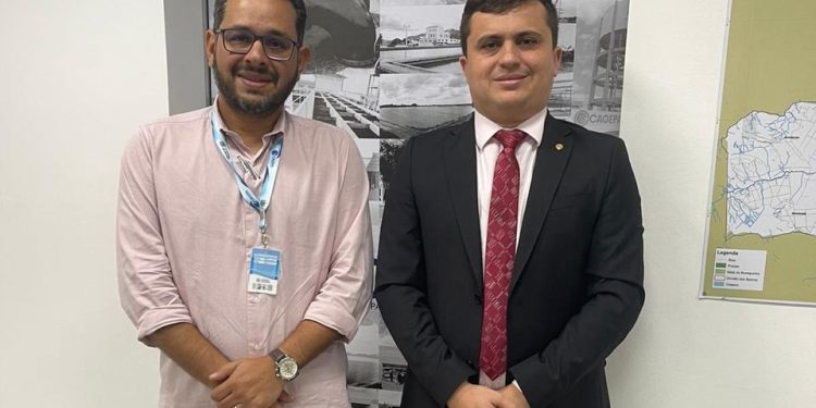 Gilbertinho solicita adutora para município de Vista Serrana em reunião com a Cagepa