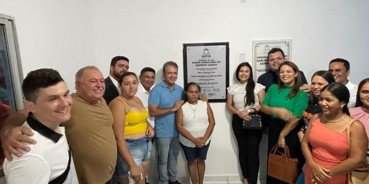 Nabor entrega reconstrução de UBS e reforma de praça no bairro Matadouro