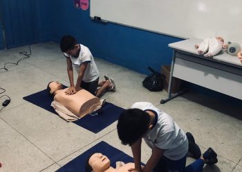 Projeto Samuzinho nas Escolas capacita mais de 1 mil alunos com ensino de primeiros socorros