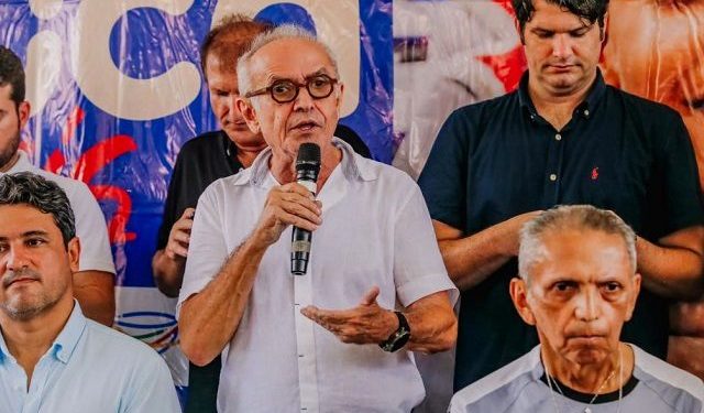 Cícero agradece a Veneziano pela liberação de R$ 48 milhões para a construção de apartamentos em João Pessoa