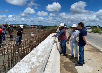 Veneziano visita duplicação da BR 230 em CG e confirma que execução das obras segue em 3 turnos, com 156 trabalhadores