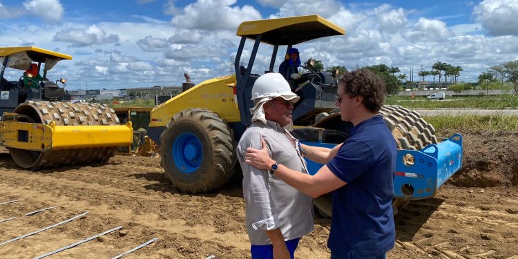 Veneziano visita duplicação da BR 230 em CG e confirma que execução das obras segue em 3 turnos, com 156 trabalhadores