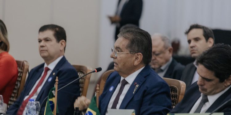 Adriano Galdino quer discutir sobre a reforma tributária na ALPB