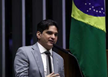 Murilo pede união dos deputados em prol de segurança das escolas e combate às Fake News