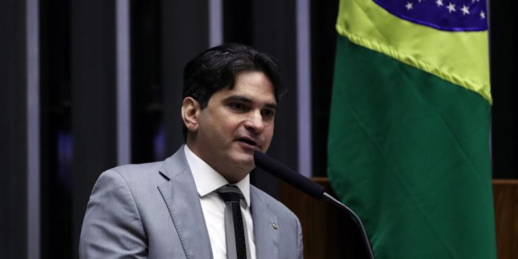 Murilo pede união dos deputados em prol de segurança das escolas e combate às Fake News