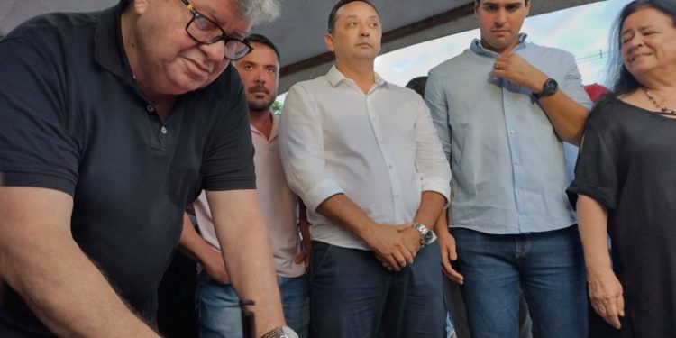 No Cariri, João autoriza novos investimentos que ultrapassam R$ 98,1 milhões