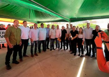 Adriano acompanha governador João em inaugurações de obras na região do Cariri