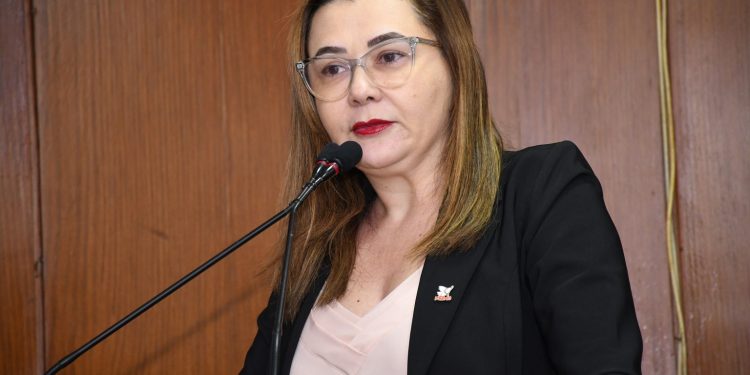 Fabíola Rezende se despede do mandato na Câmara Municipal de João Pessoa