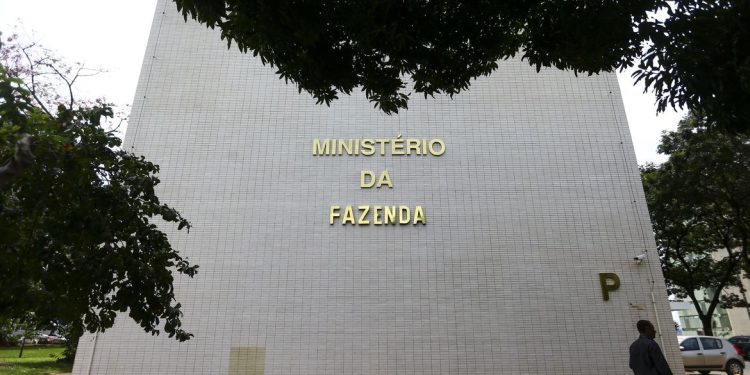 Ministério da Fazenda desmente criação de imposto para pequenas compras online