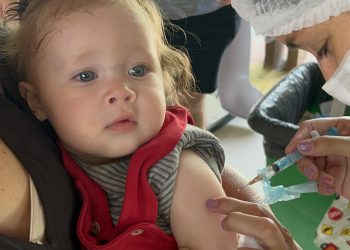 Campina Grande aplica mais de 8 mil doses no dia D de imunização
