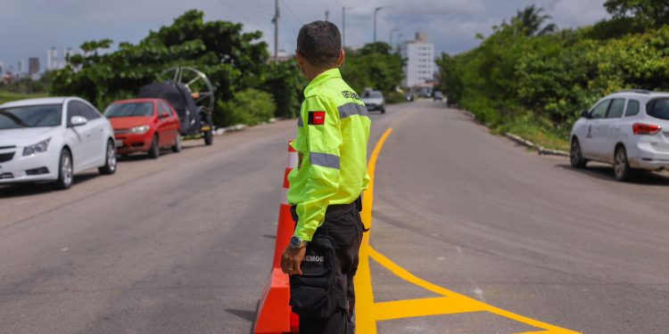 Prefeitura de Cabedelo implanta binário e modifica trânsito no bairro Bela Vista