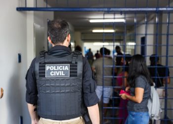 Polícia Civil e Gaeco apreendem menor suspeito de planejar ataque à escola
