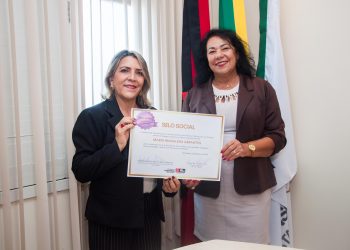 Madalena Abrantes recebe Selo Parceiro (a) da Mulher de João Pessoa