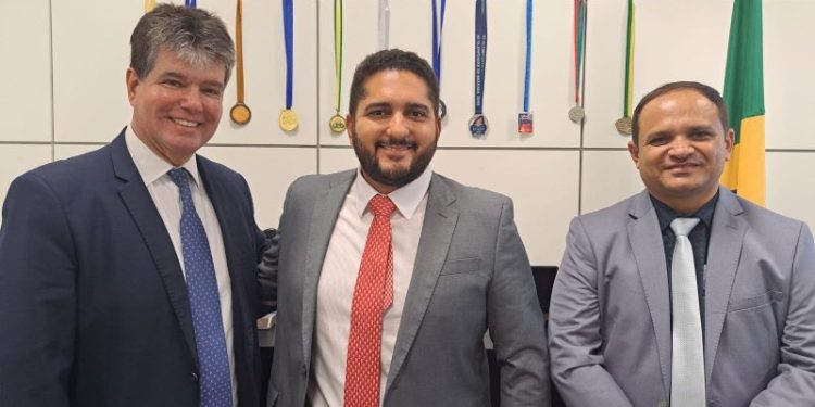 Ruy se reúne com secretário nacional para defender ações de incentivo ao esporte