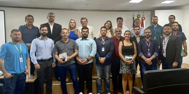 CPI da Banda Larga: reunião com empresas de internet define estratégia para retirada de cabos “mortos”