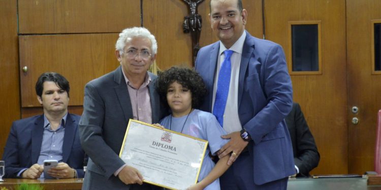 Marcus Alves recebe título de cidadão pessoense