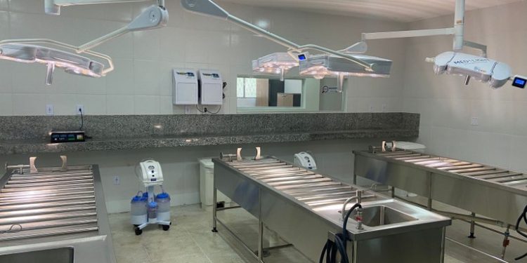 Governo do Estado entrega reforma do prédio do Serviço de Verificação de Óbitos