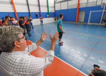 João entrega reforma do ginásio e parque infantil no Instituto dos Cegos de Campina Grande