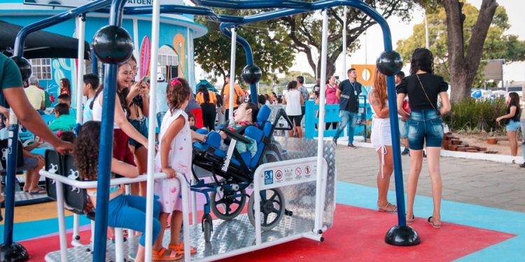 Prefeitura de Patos entrega 1º parque infantil inclusivo e reforma da Praça Getúlio Vargas