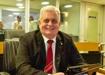 Deputado solicita obras para melhoria da infraestrutura viária e mobilidade na região de Alagoa Grande