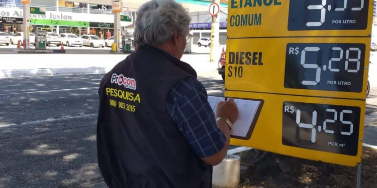 Procon-JP registra média no preço da gasolina em R$ 5,173; diesel S10 tem queda de R$ 0,71