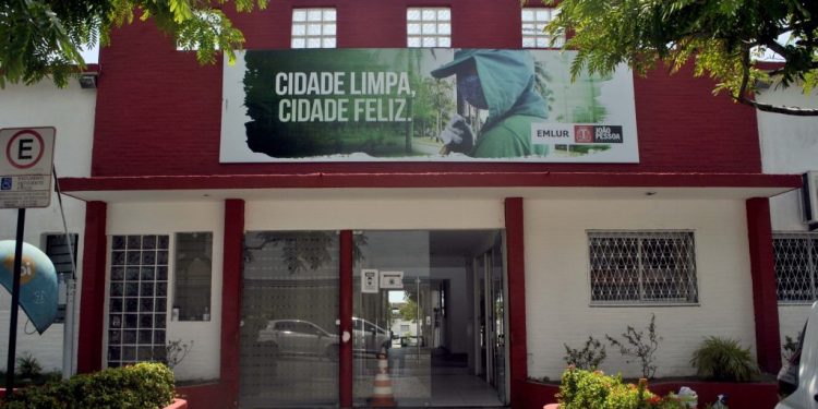 Emlur e Hemocentro iniciam campanha de doação de sangue entre servidores