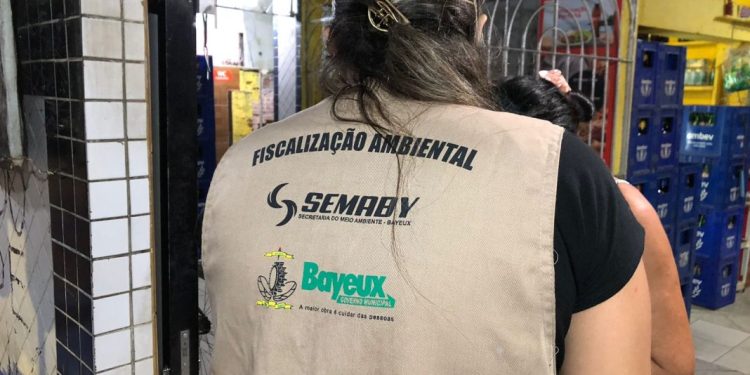 Secretaria de Meio Ambiente de Bayeux realiza fiscalização em bares e restaurantes do município