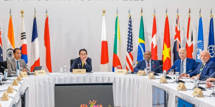G7 promete esforços para atingir cobertura universal de saúde no mundo
