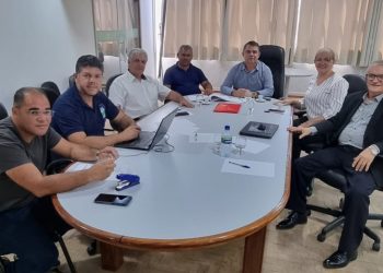 Secretária de Finanças de Monteiro participa de audiência pública para debater as diretrizes da LDO-2024