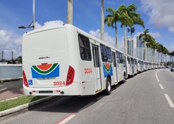 Em Campina Grande, empresas de transporte público acatam exigências do prefeito, fazem mudanças e reajustam tarifa; entenda