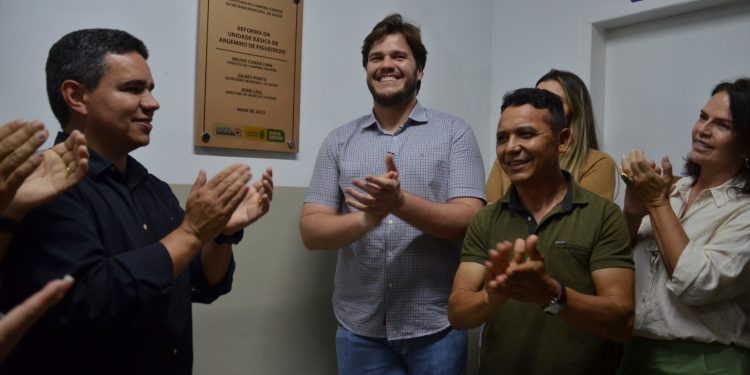 Bruno entrega primeira Unidade Básica de Saúde 100% climatizada de Campina Grande
