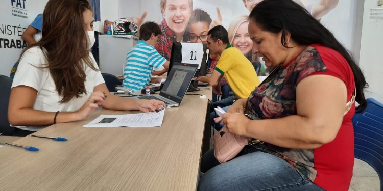 Prefeitura de Campina Grande oferece orientação jurídica gratuita aos trabalhadores através do Sine Municipal