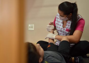 Prefeitura de Campina Grande lança edital para contratar profissionais de saúde para a Clínica Escola do Autismo