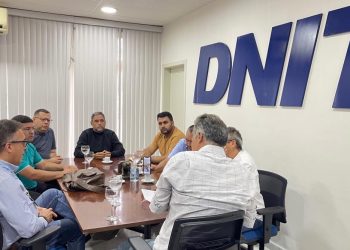 Prefeitura de Bayeux reúne DNIT e Cagepa para discutir força-tarefa para solucionar mobilidade de trecho da BR-101