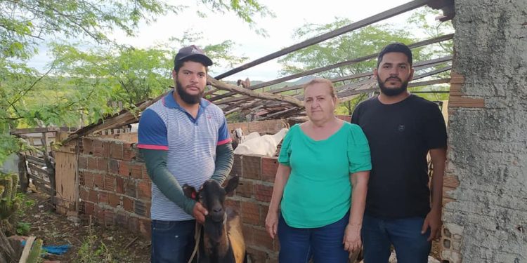 Repasse do reprodutor caprino continua acontecendo entre produtores inseridos no Projeto “Do Campo pra Mesa” de Soledade