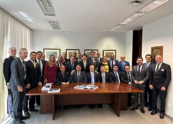 Veneziano recebe setor hoteleiro e garante apoio à MP que vai reaquecer o turismo e baratear passagens aéreas