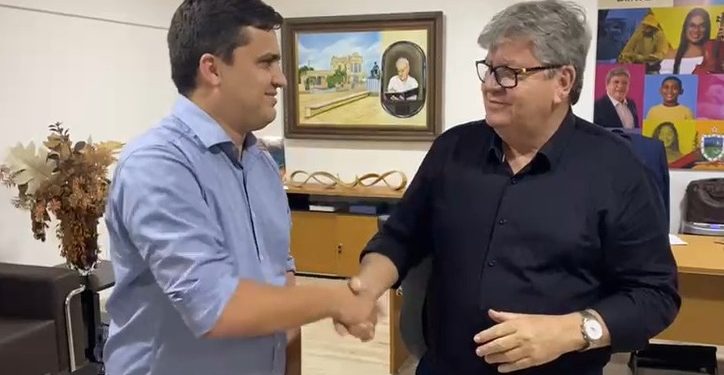 Gilbertinho participa de audiência com João, agradece e entrega novos pleitos para o Sertão paraibano