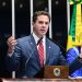 Proposto por Veneziano, Senado aprova ‘Voto de Louvor’ aos 40 anos do Maior São João do Mundo