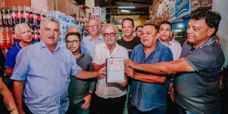 Cícero Lucena autoriza licitação para reconstrução do Mercado do Rangel