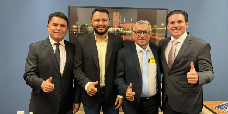 Prefeito de Poço Dantas, vice-prefeito e oito vereadores vão se filiar ao Republicanos