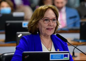 CCJ aprova mensagens sobre malefícios das drogas em livros didáticos