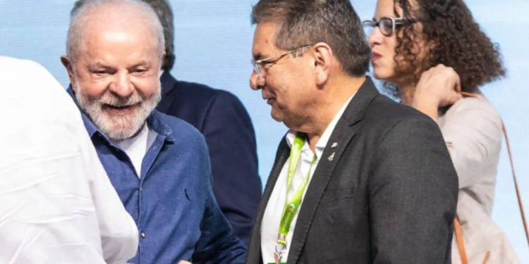 Adriano Galdino se incomoda com a gestão Lula: “Tem muita gente querendo ser o presidente”
